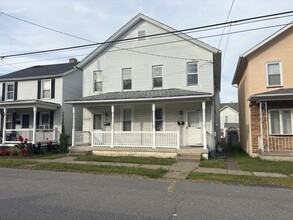 Building Photo - 718-720 Archbald St