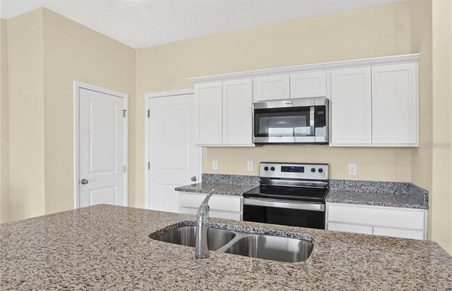 Building Photo - 2269 Litchfield Lp