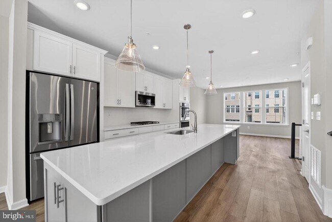 Foto del edificio - 2914 Lewis and Clark Ave