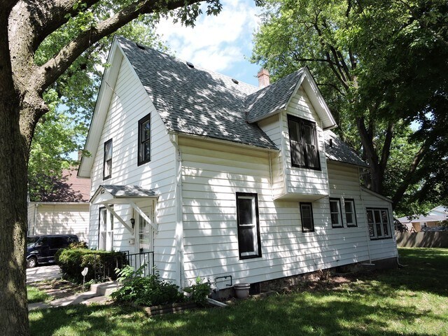 Primary Photo - 833 Pleasant St