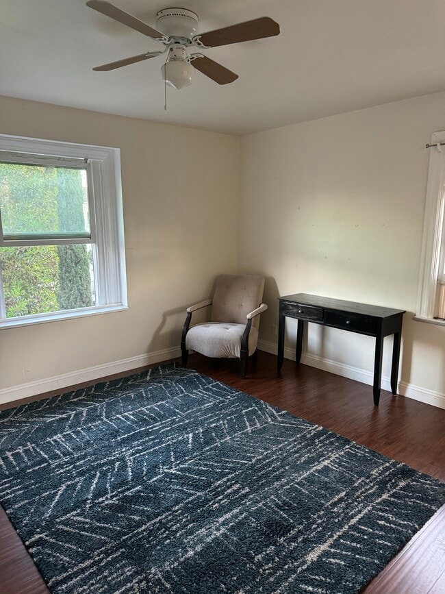 Building Photo - 1727 24th W St