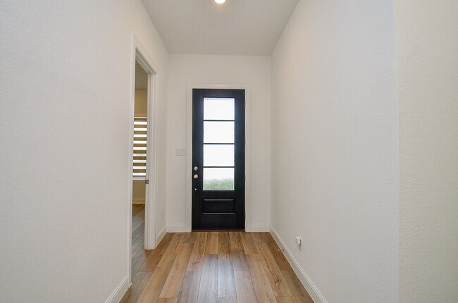 Foto del edificio - 4827 Avon Ridge Way