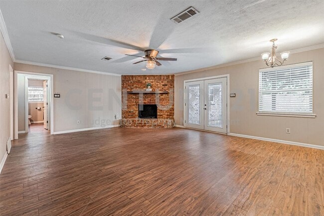 Photo - Beautifully Updated 3/2/2 in Bedford Ready... House