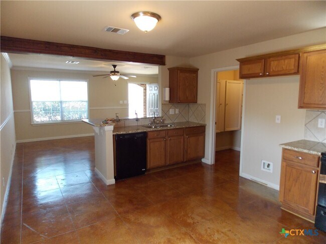 Foto del edificio - 3031 Douglas Fir Dr