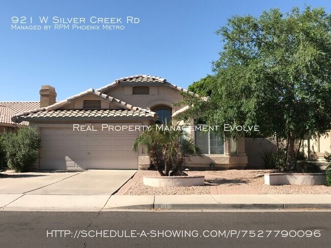 Foto del edificio - 921 W Silver Creek Rd