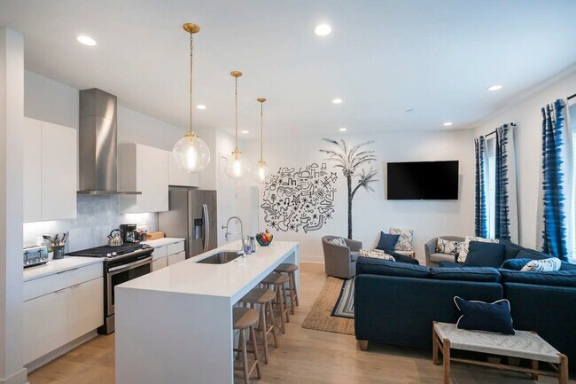 Building Photo - 1035 Scovel St