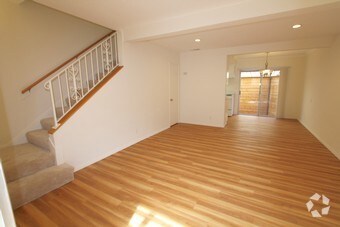 Foto principal - 5330 Ben Ave