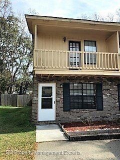 Primary Photo - 252 Fleming Rd