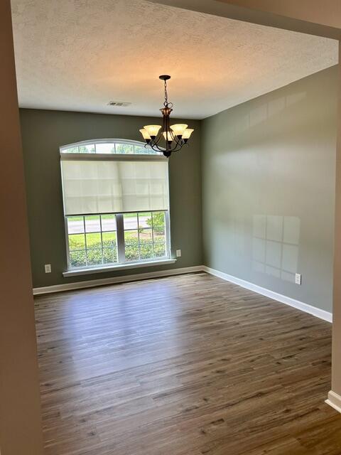 Foto del edificio - 5064 Nokesville Cir
