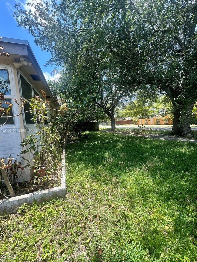 Foto del edificio - 1427 N 26th Ave