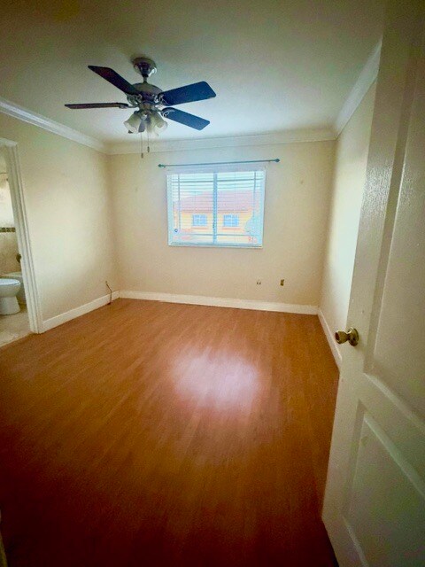 Dormitorio 1 - 17318 NW 74th Ave