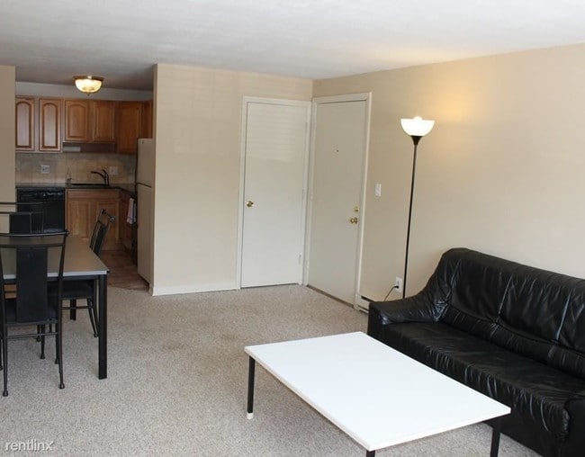 Building Photo - 16A Mayberry Dr
