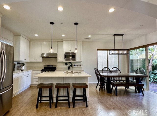 Building Photo - 55 Strawberry Grove