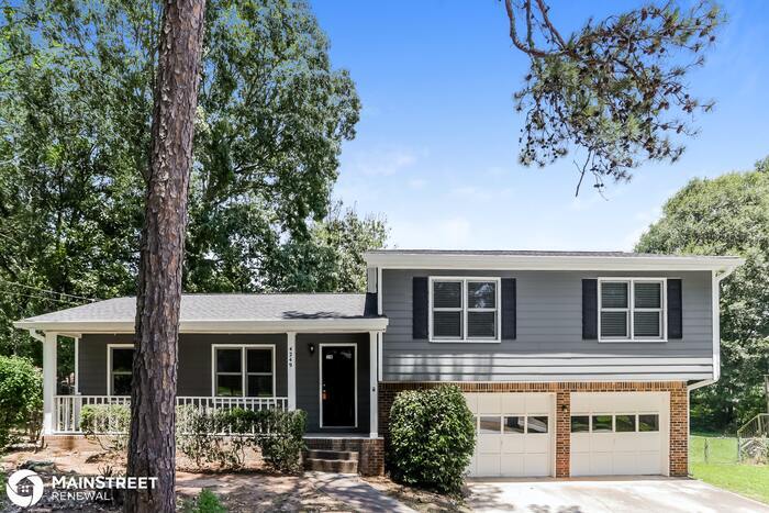 Primary Photo - 4249 CASTLE GATE DR, SNELLVILLE, GA 30039