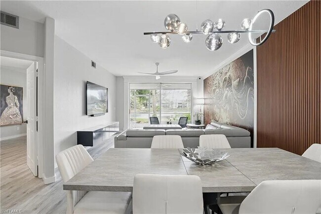 Building Photo - 1220 Sarah Jean Cir