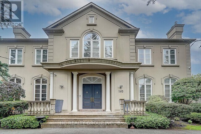 Photo du bâtiment - 193 The Bridle Path