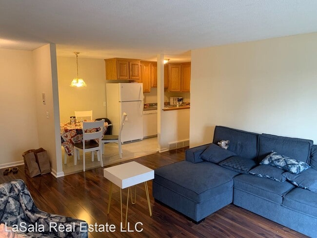 Building Photo - 1 br, 1 bath House - 18 Surrey Drive Unit #A3