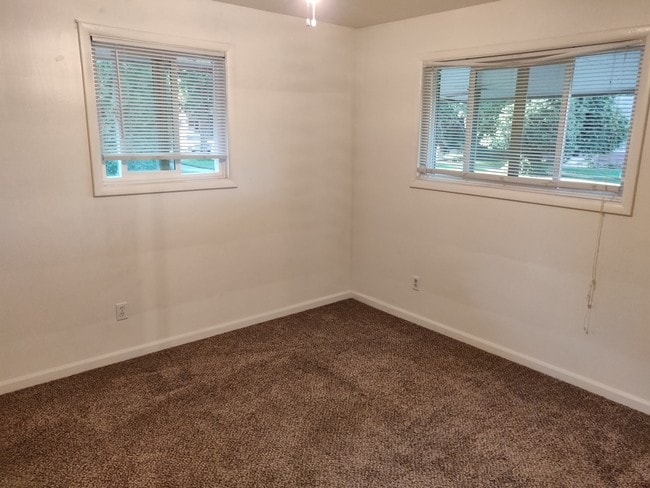Bedroom - 709 W Albany Ave