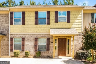 Building Photo - 66 Gilliam's Xing SW