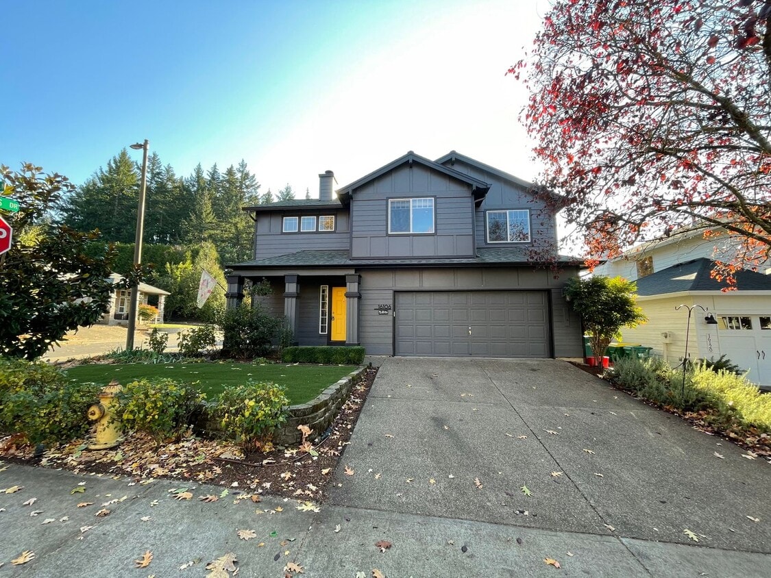 Primary Photo - SW Beaverton Beautiful ~ 3 Beds 2.5 Baths ...