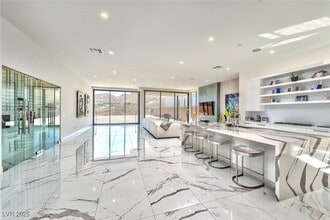 Building Photo - 702 Blackrock Rim Dr