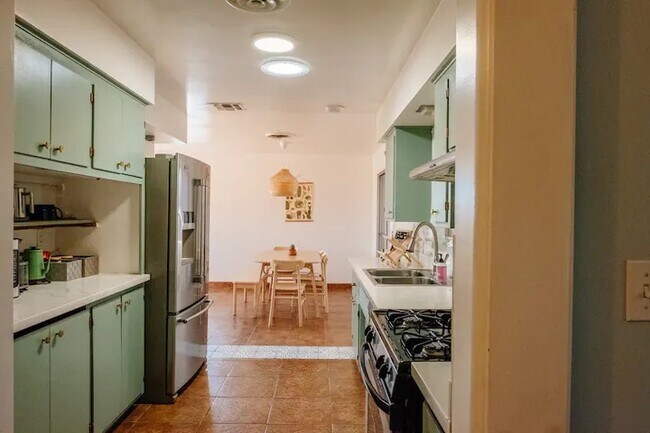 Foto del edificio - 61774 Terrace Dr