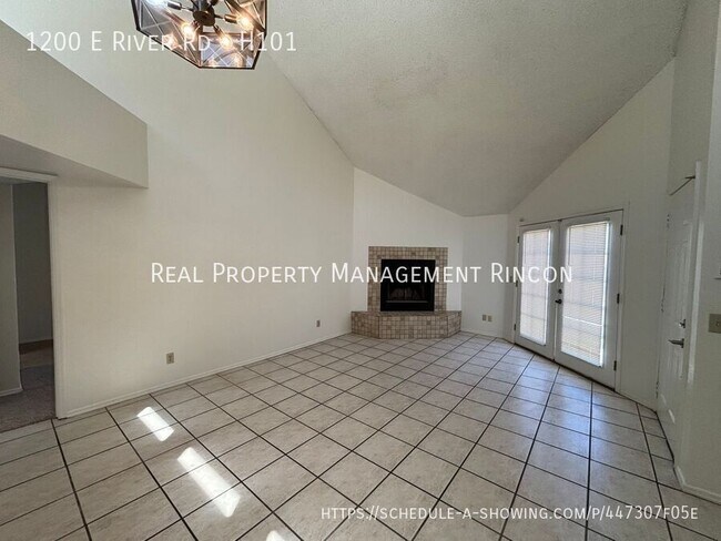 Foto del edificio - 1200 E River Rd