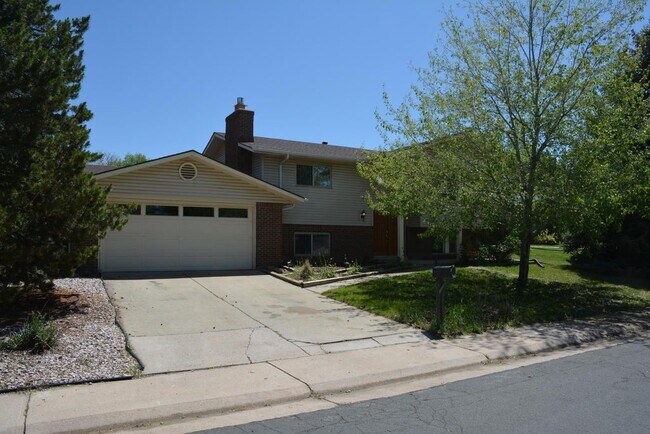 Familiares de tu hogar en el centro de tecnología - 4410 S. Xanthia Street