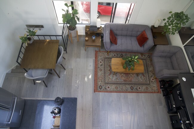 Main Living Space 3 - 492 Duboce Ave