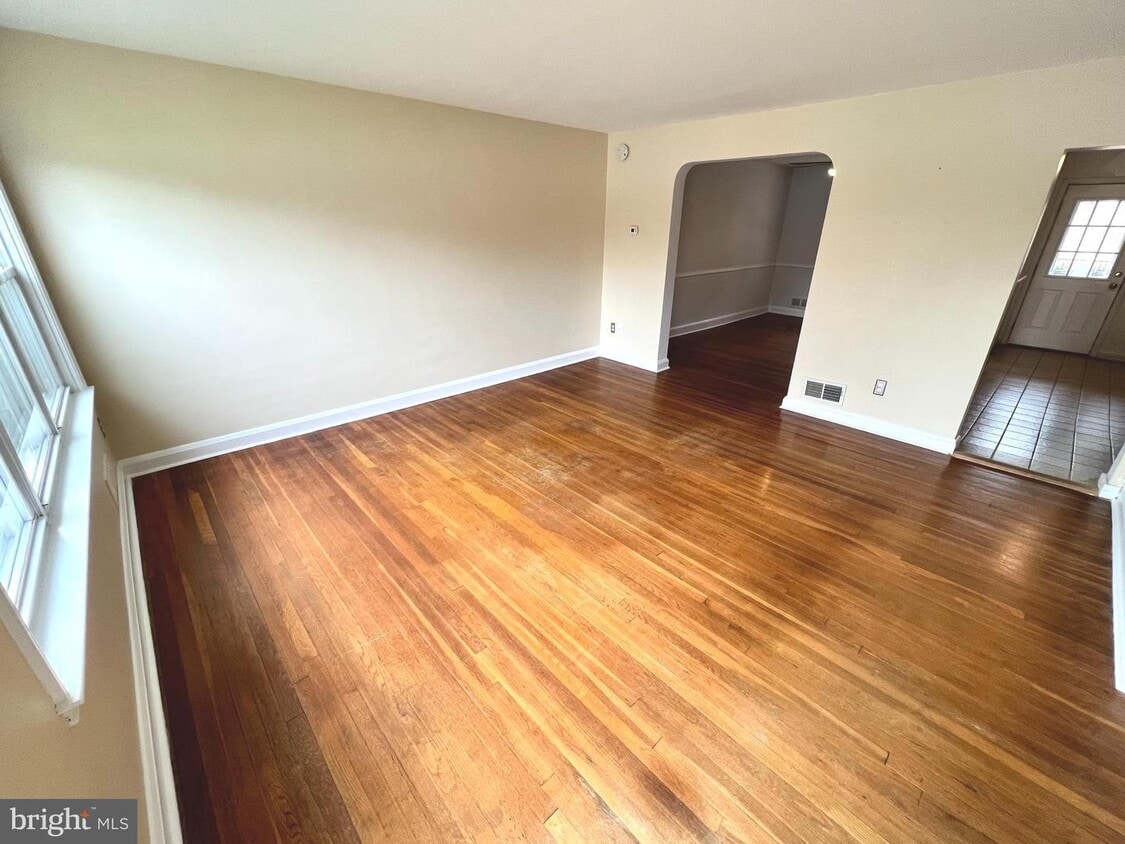 908 Radcliffe Rd, Towson, MD 21204 Townhome Rentals in Towson MD