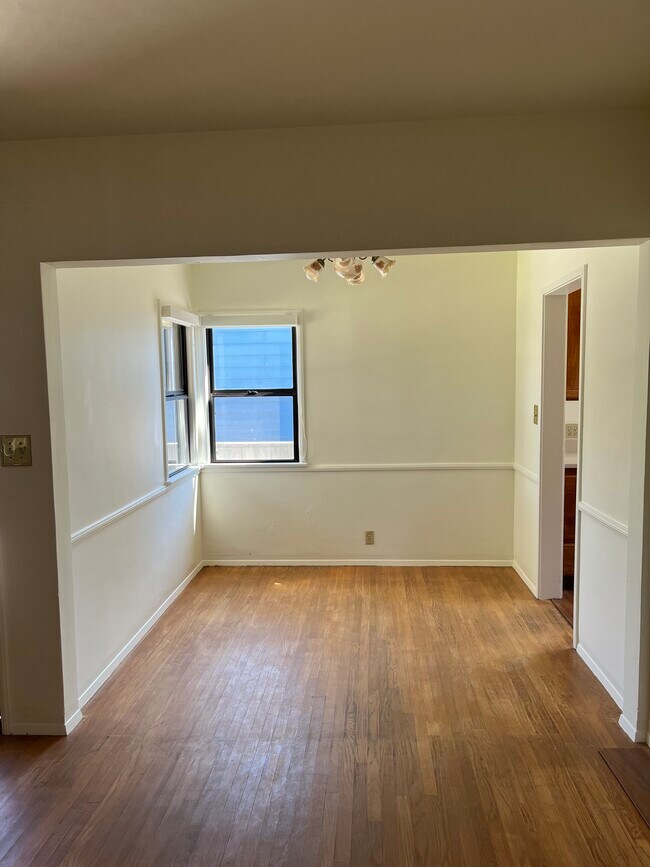 Foto del edificio - 1101 N Valley St