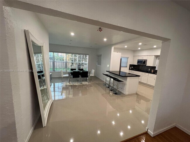 Foto del edificio - 1430 SW 14th St