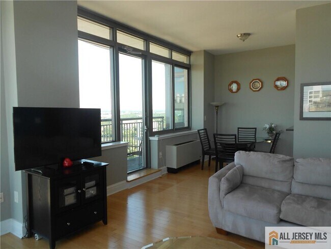 Foto del edificio - 1 Spring St