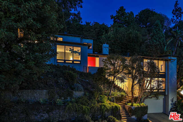 Building Photo - 7039 Senalda Rd