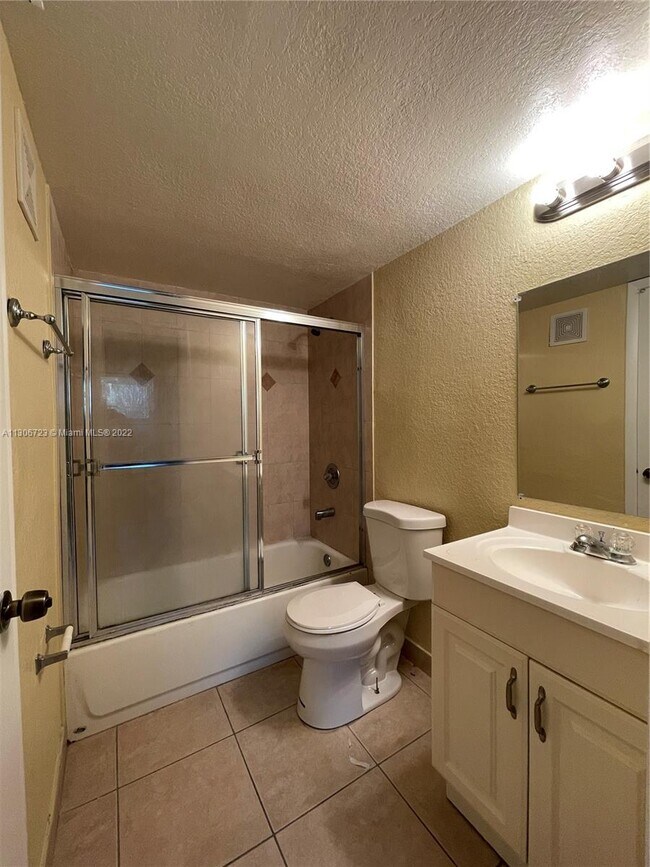 Building Photo - 11624 NW 26th Ct