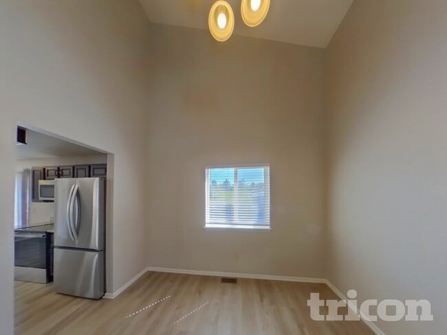 Building Photo - 6325 Blazing Star Dr