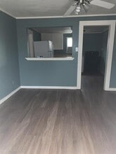 Building Photo - 518 Laredo St