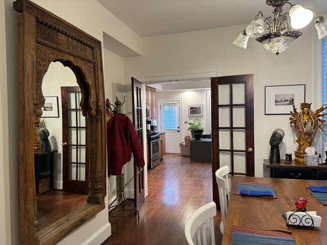 Foto del edificio - 2651 15th St NW