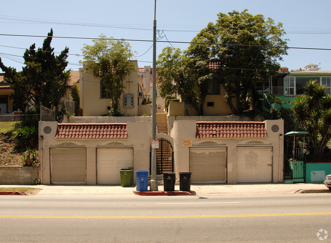 Primary Photo - 907-909 Glendale Blvd