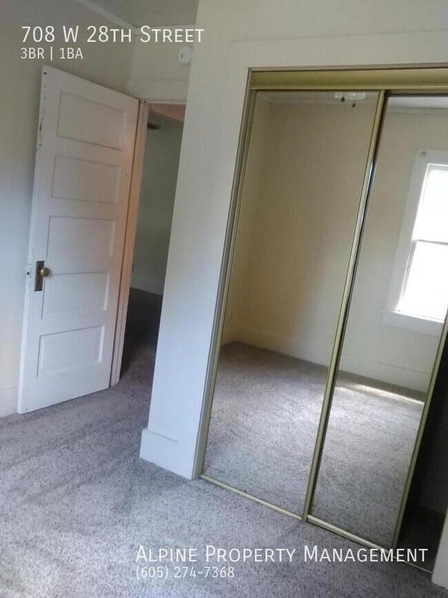 Foto del edificio - 3 Bed/1 Bath Home For Rent Near Augustana!!