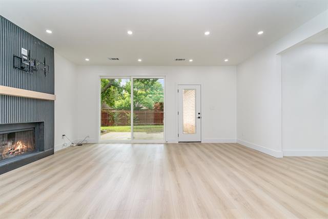 Building Photo - 2044 Hawken Dr