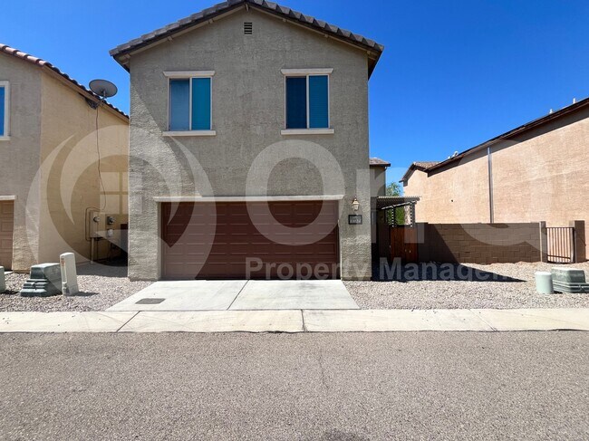 Photo - 11024 E Midnight Moon Ln House