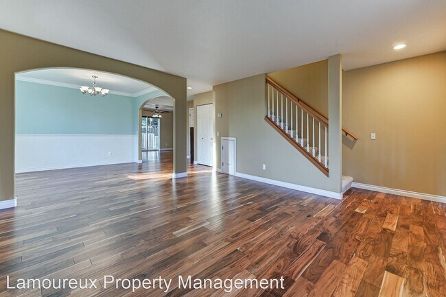 Building Photo - 4 br, 2.5 bath House - 9908 27th Avenue SE