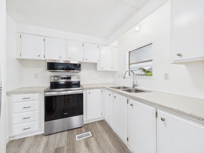 Building Photo - Completely Remodeled & Move-In Ready Home ...