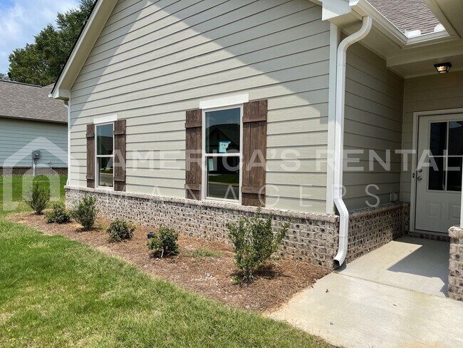 Building Photo - Home for Rent in Clanton, AL... Available ...