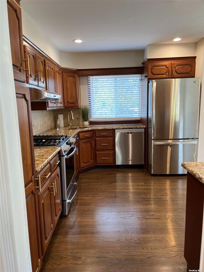 Foto del edificio - 12 Parnell Dr