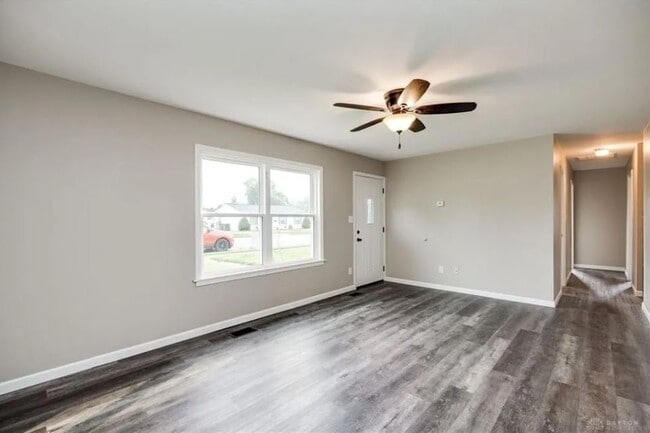 Building Photo - 308 Vincent Ave
