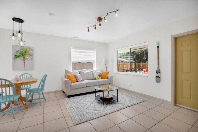 Foto del edificio - 1840 SW 24th St