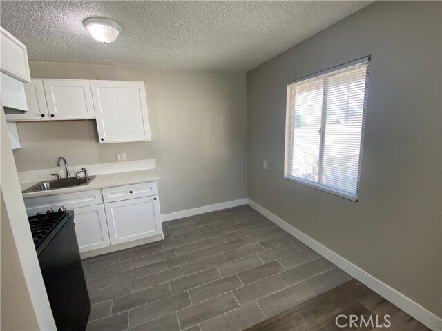 Building Photo - 1118 Ramona Ave