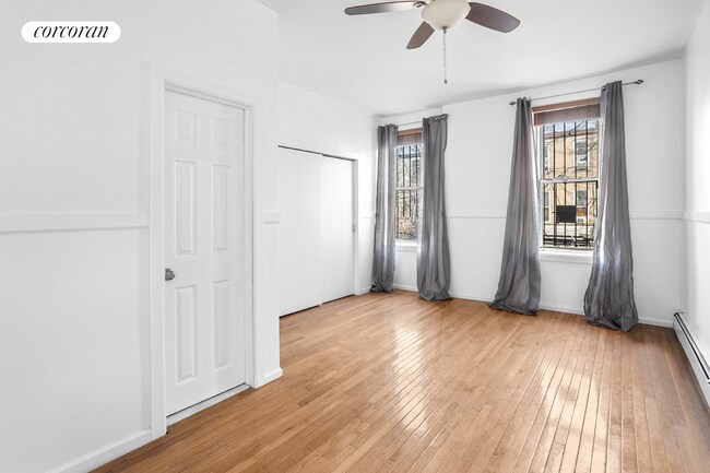 Building Photo - 327 Sumpter St